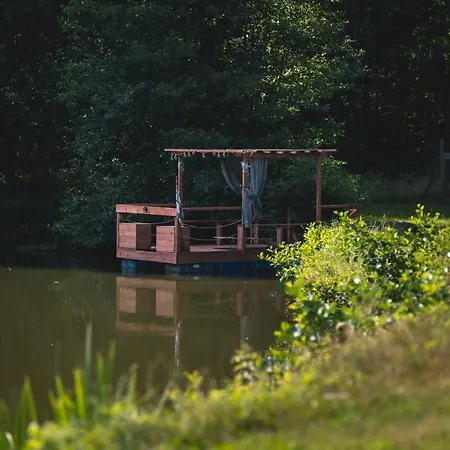 Campeggio Dziki Zakatek Nad Wisla *